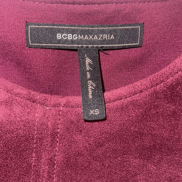 BCBG Sleeveless Karlee Faux Leather Zipper Detail Burgundy Shift Mini Dress XS- - Picture 6 of 6